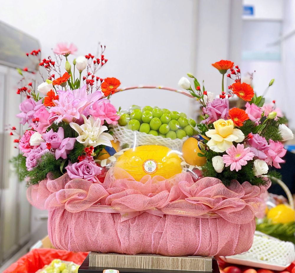 ảnh giỏ hoa quả tặng mẹ